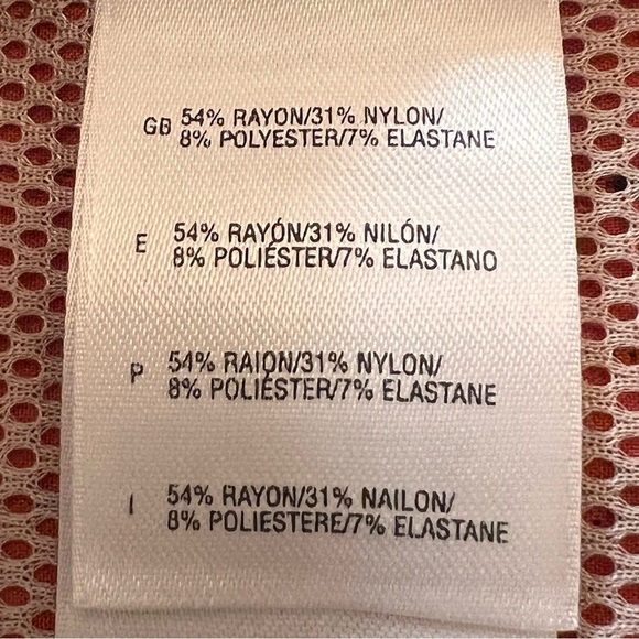 The North Face Women’s shirt size medium - Picture 9 of 11